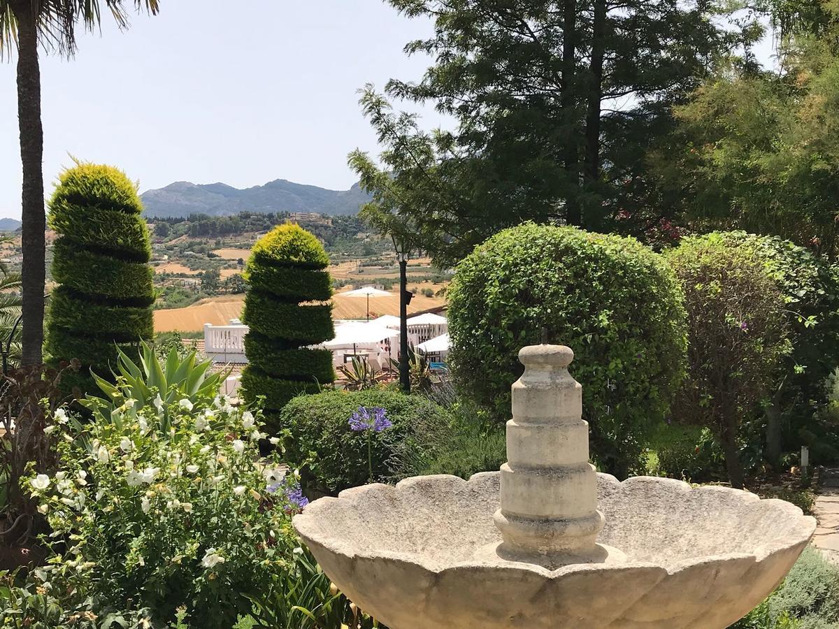 科尔蒂霍安达卢兹住宿加早餐旅馆 阿尔豪林格朗德 外观 照片