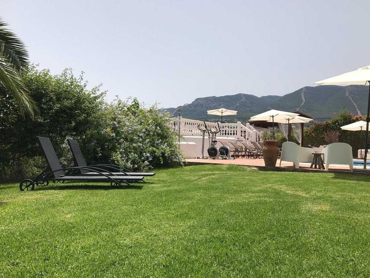 科尔蒂霍安达卢兹住宿加早餐旅馆 阿尔豪林格朗德 外观 照片